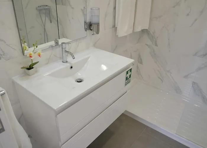 Edificio Charles 203