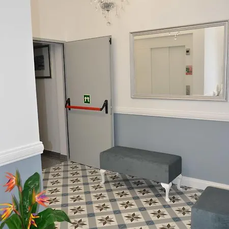 Séjour chez l'habitant Edificio Charles 203 Funchal (Madeira)