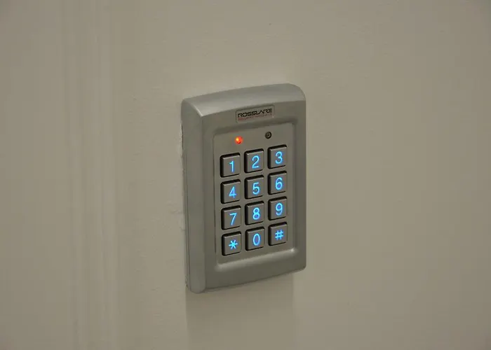 Edifício Charles 203